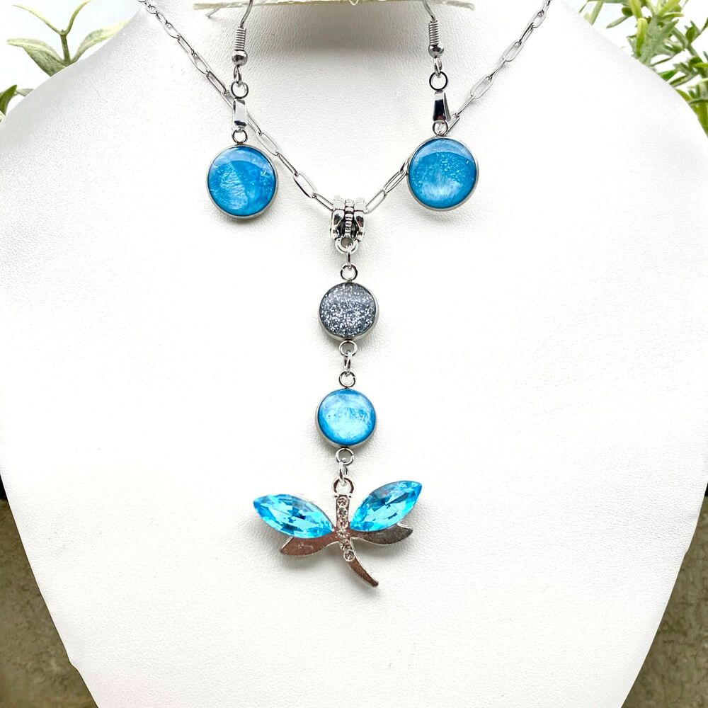 Blue Dragonfly Pendant Necklace & Matching Earrings Set – Handmade Resin